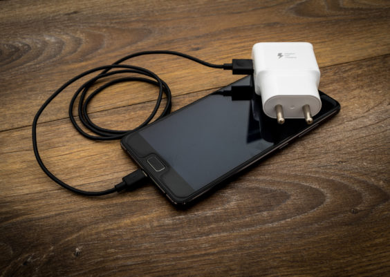 Los 7 Mejores Adaptadores Universales De Viaje Para Permanecer Conectados