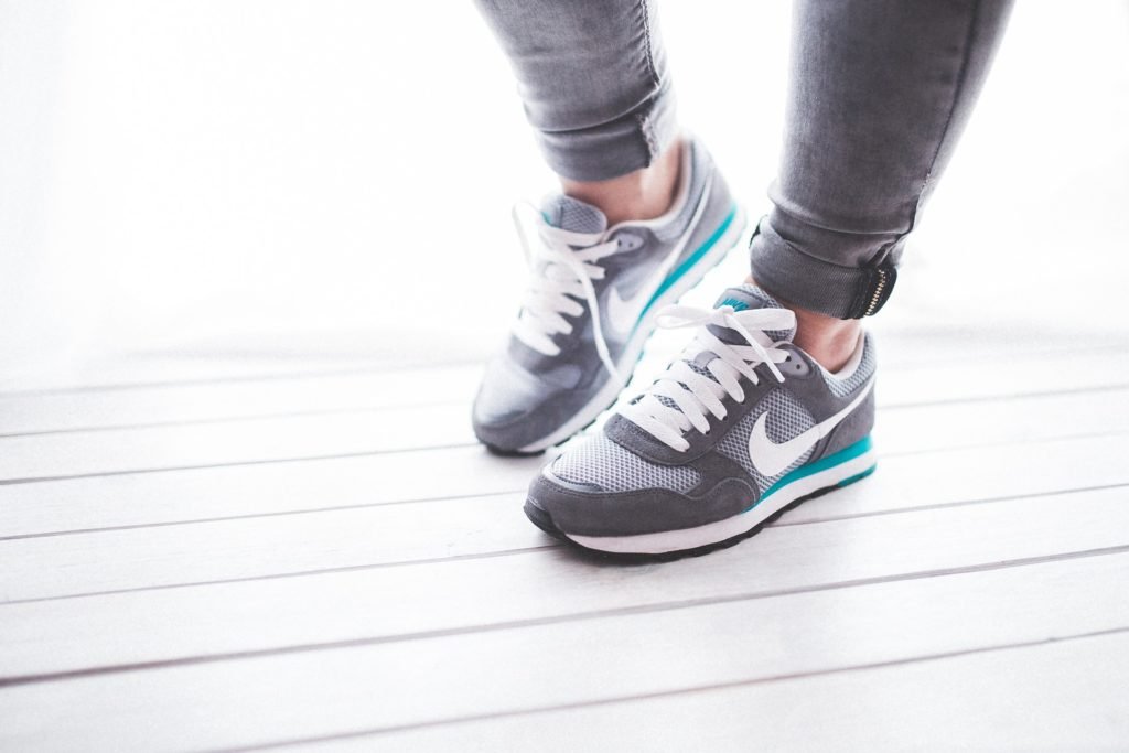 TENIS PARA NIÑAS DEPORTIVOS USO INFORMAL PARA CAMINAR A LA MODA CORRER TENIS PARA NIÑAS DEPORTIVOS USO INFORMAL PARA CAMINAR A LA MODA CORRER