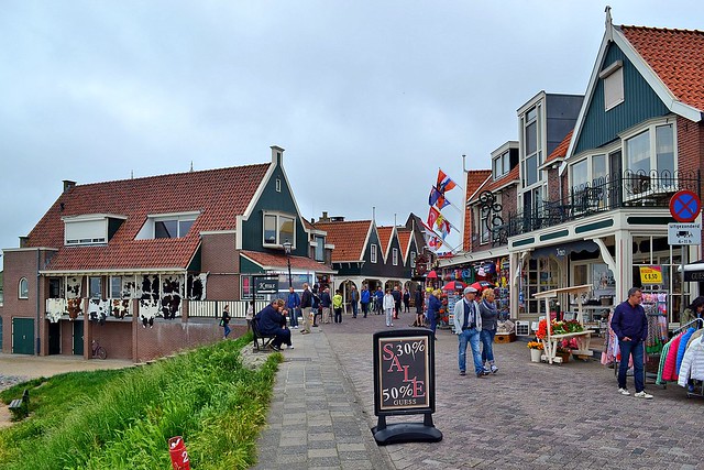 calles-de-volendam