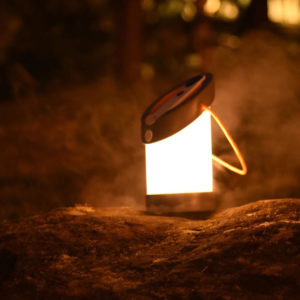 linterna-de-camping-iluminada