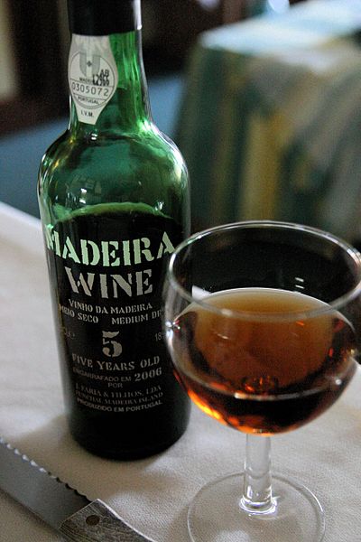 Vino-de-Madeira