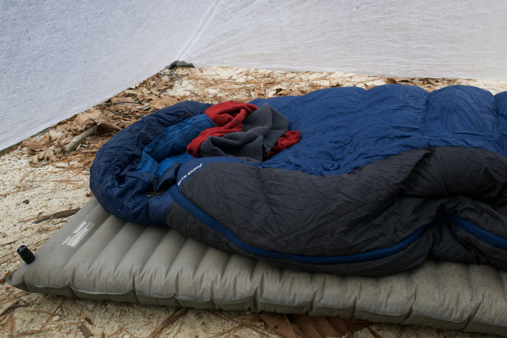 Saco de Dormir LeKing Saco de Dormir portátil Saco de Dormir Ligero para Acampar Forro Polar Cama de Tienda Ligera para Acampar al Aire Libre Senderismo Mochilero