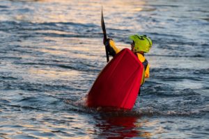 hombre-en-kayak