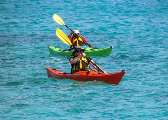 Los 7 Mejores Kayaks de Mar Para Vuestras Vacaciones Acuáticas