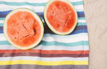 Las 7 Mejores Esterillas de Playa Para Broncearse Sin Arena
