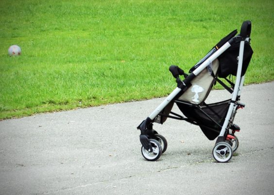¿Cómo escoger una silla de paseo para bebé?