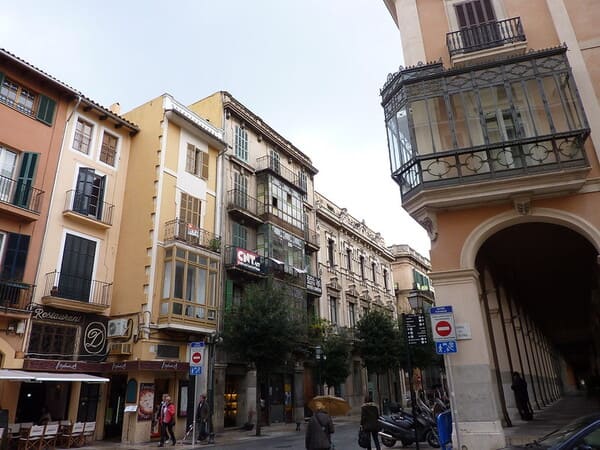 Callejear-el-centro-de-Mallorca