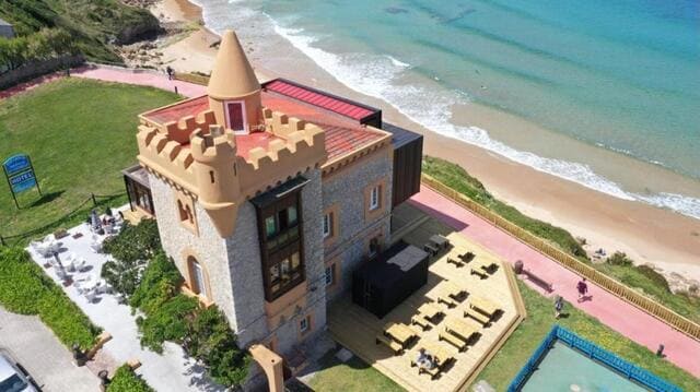 Castillo-de-los-Locos-en-Suances-Cantabria