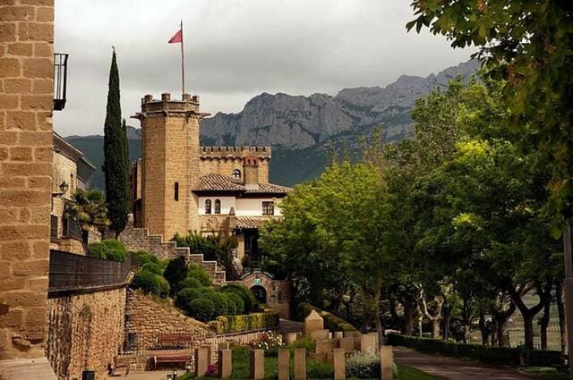 Hotel-Castillo-El-Collado-en-Laguardia-Alava