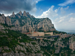 Cómo visitar y qué ver en Monasterio Montserrat (Barcelona)