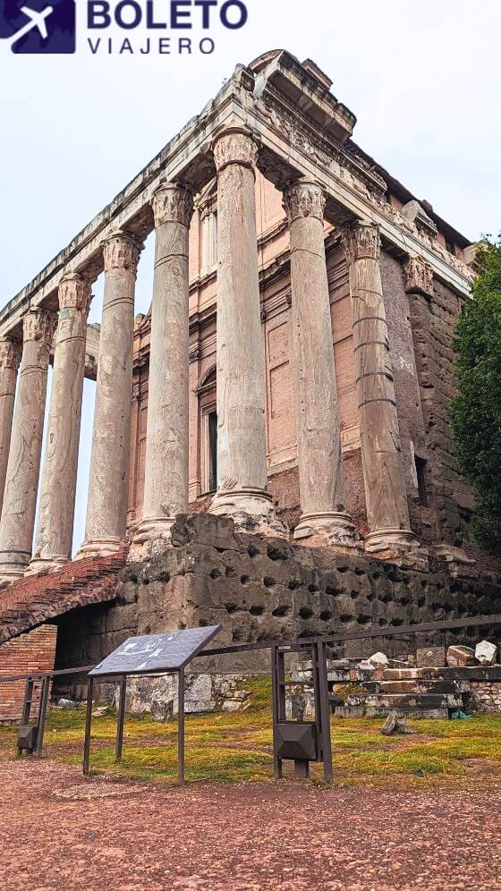 El Templo de Antonino y Faustina