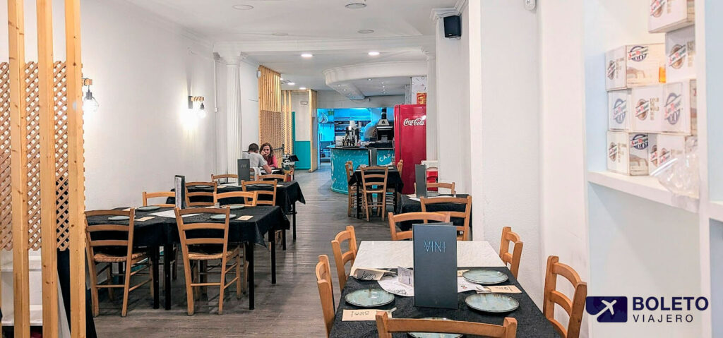 Ambiente pizzería Capisci en Carcaixent Ambiente pizzería Capisci en Carcaixent