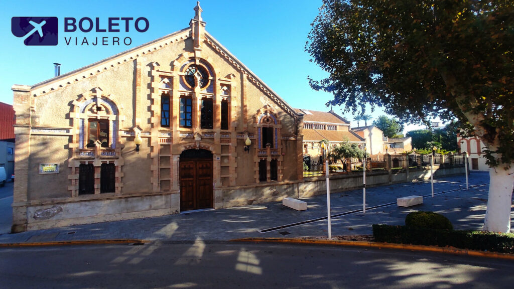 Fachada del Almacén de José Ribera en Carcaixent