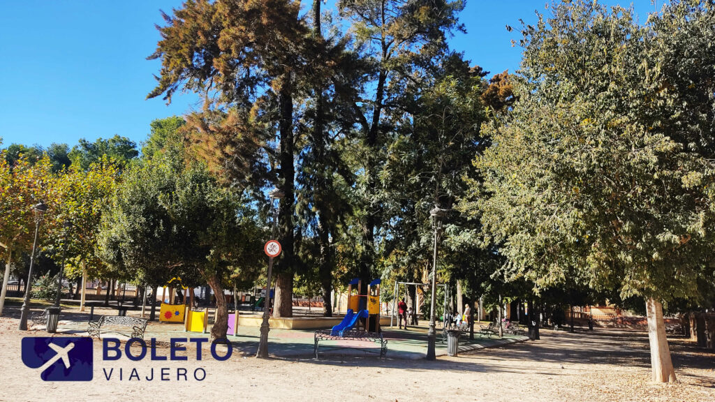 Uno de los espacios para el esparcimiento al aire libre en el Parc Navarro Daràs